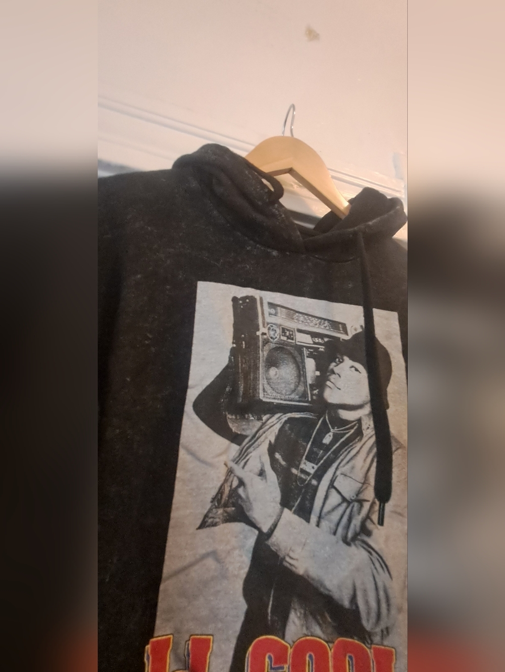 Rock The Bells LL Cool J Graphic Cropped Hoodie - Picture 3 of 4